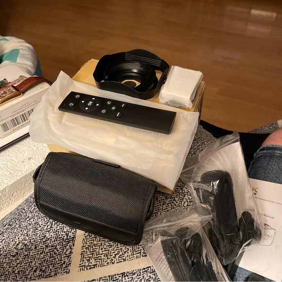 DVC digital video camcorder 4K with all the attachments - Picture 14 of 16